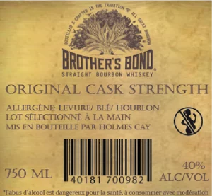 Le derrière de notre étiquette avec leur logo, les ingrédients, le code barre, la quantité, le degré d'alcool et les contres indications, le tout sur un fond jaune papyrus