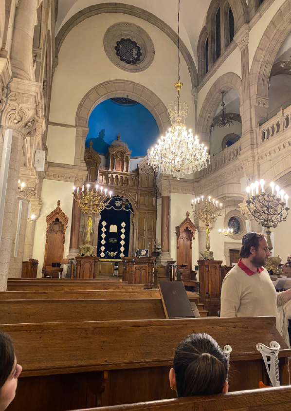 Photo de l'intérieur de la synagogue de Lyon